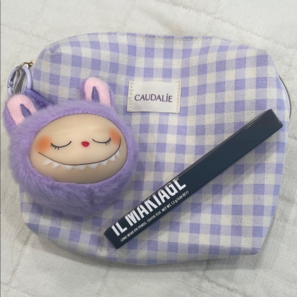 Caudalie Purple Checkered makeup  Pouch with Labubu il makiage eyeliner